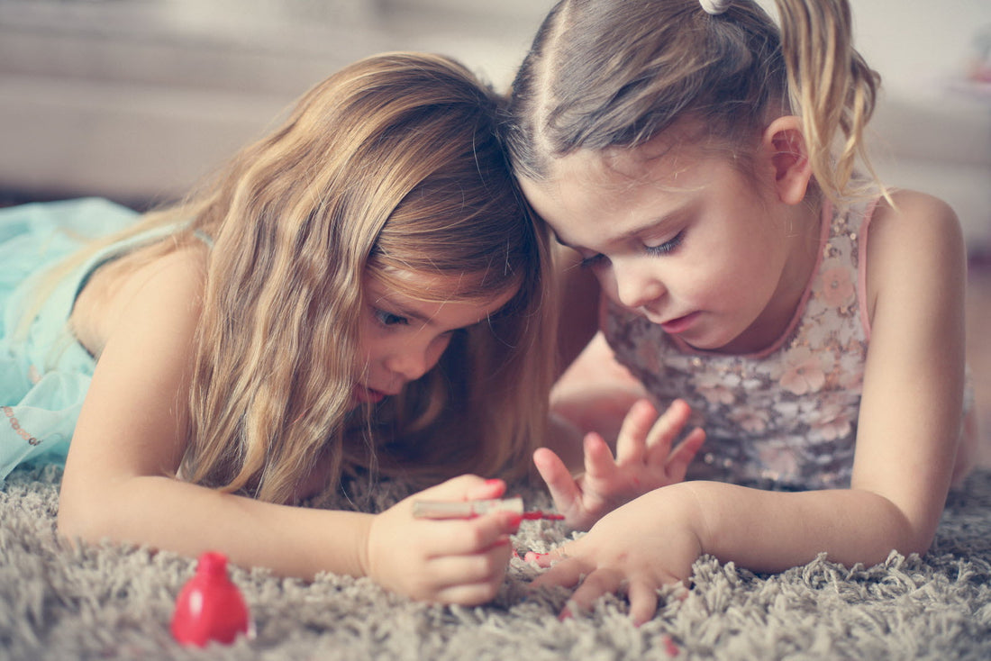 Cosmétiques pour enfants : marketing ou vraie sécurité ?